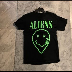 Alien trippy shirt
